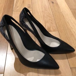 Black and gray snakeskin leather high heels